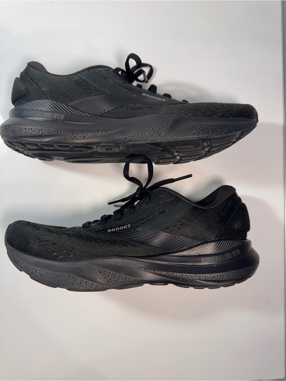 Brooks Adrenaline GTS 24 Women’s 9 B Medium Black Ebony Running Shoes